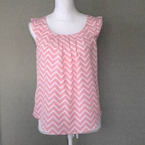 Candie's Tops - NWOT Candies pink chevron print blouse